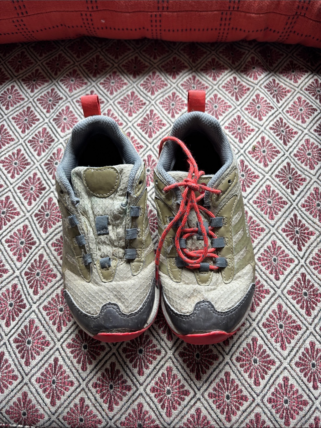 Kids Merell Hiking Shoes Size 1